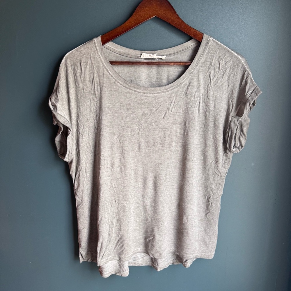🖐️ 5 for $25: Jane + Delancey T-Shirt